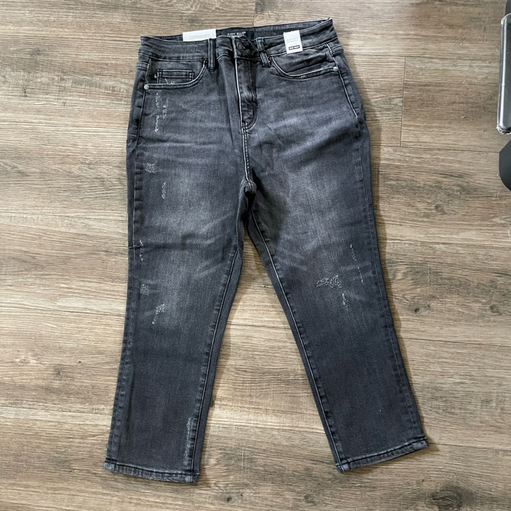 Judy Blue Grey Skinny Capri jeans